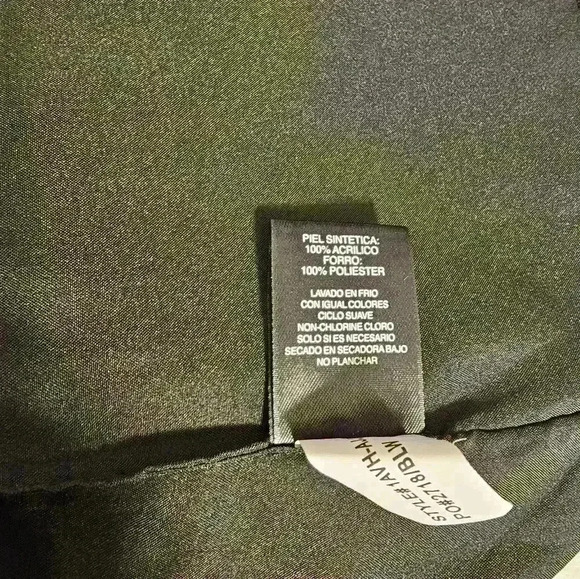 Signature Studios Women Faux Fur Vest Black White Size Large - Picture 7 of 7